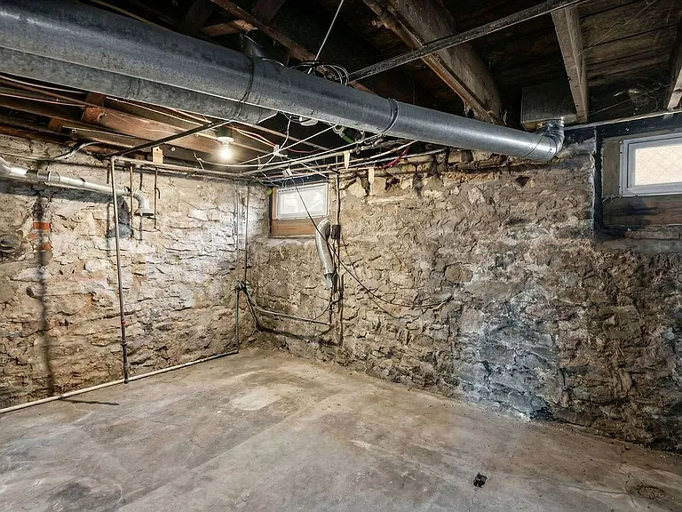 396 E Northwood Ave — Photo 15