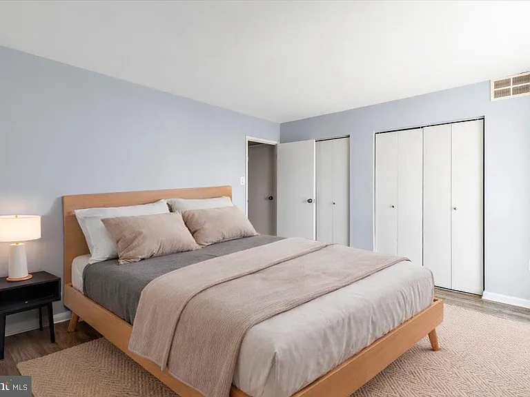 5300 Holmes Run Pkwy #1210 — Photo 8