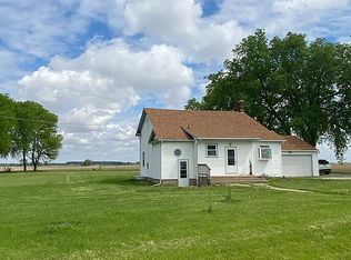 21490 Moline Rd, Sterling, IL 61081