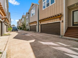 3362 Pinemont Dr, Houston, TX 77018