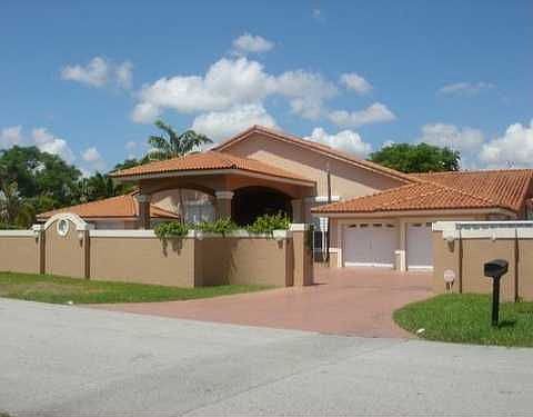 EXTERIOR FRONT