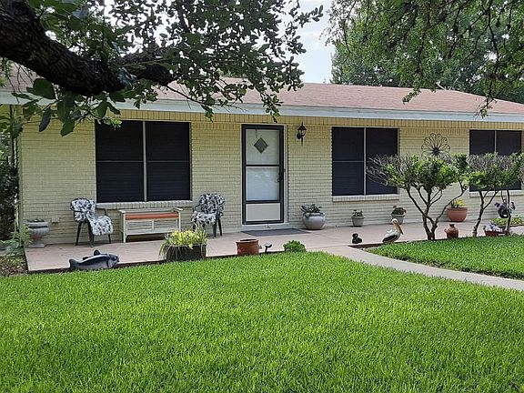 4th image of 211 Flamingo Cir