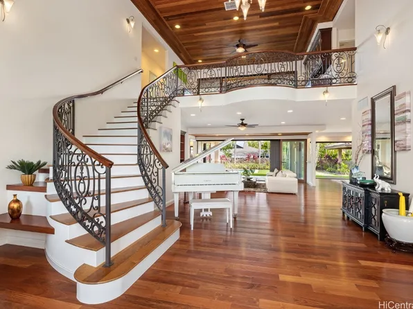 4761 Farmers Rd, Honolulu, HI 96816