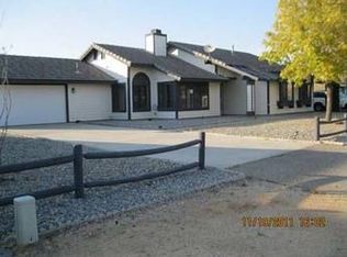 13576 Ivanpah Rd, Apple Valley, CA 92308