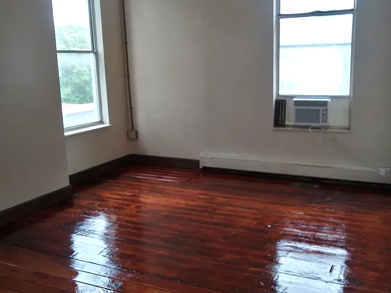 2214 Auburn Ave #2 — Photo 7