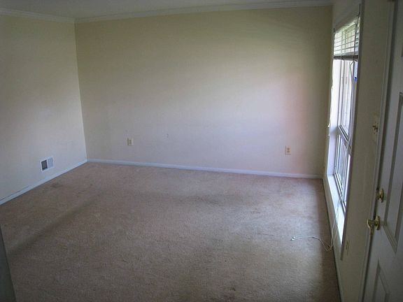 3rd image of 13288 Poener Pl
