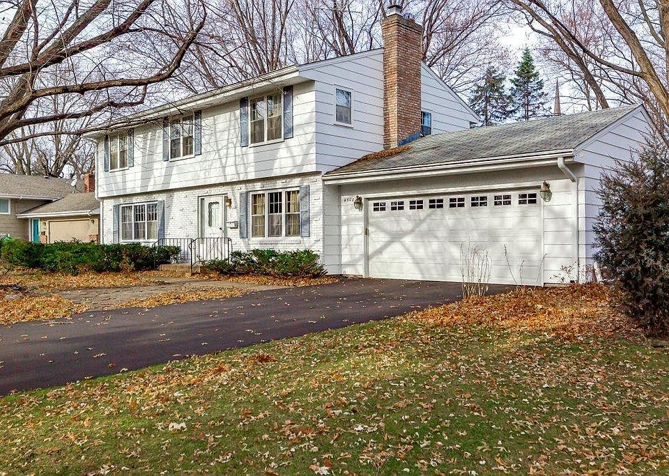 1st image of 4900 Larkspur Ln