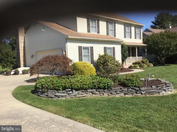 315 Eagle Nest Dr, Camden Wyoming, DE 19934