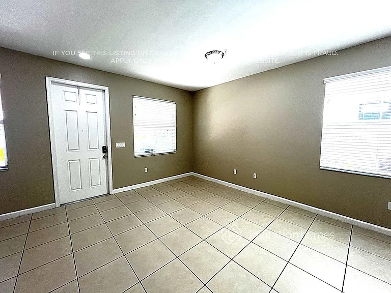 12643 NW 32nd Ct #12643 — Photo 4