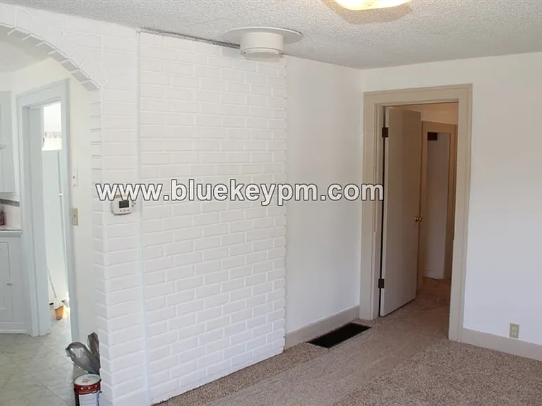 10911 SE Myrtle St — Photo 5