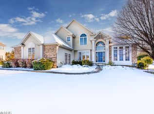 2597 Bell Cir, Stevensville, MI 49127