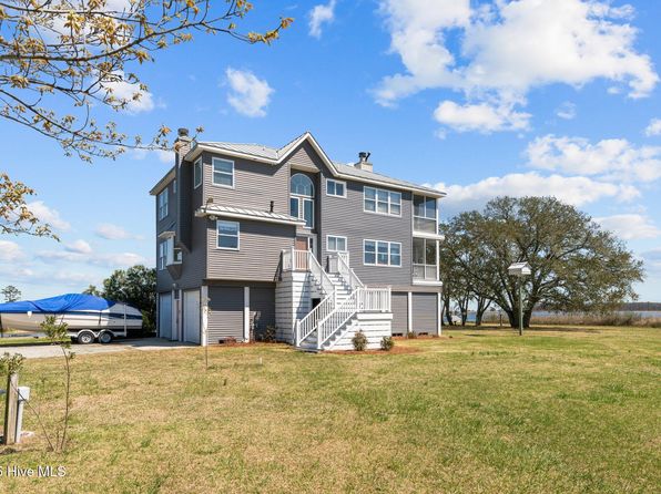 1447 Live Oak Drive, Bayboro, NC 28515