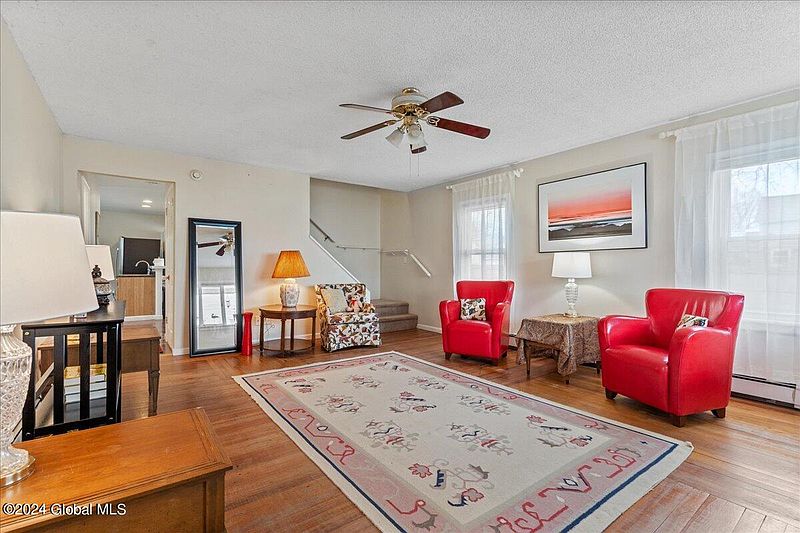 3rd image of 144 Middle Avenue