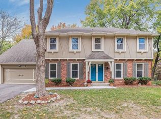 10222 Oakmont Cir, Lenexa, KS 66215