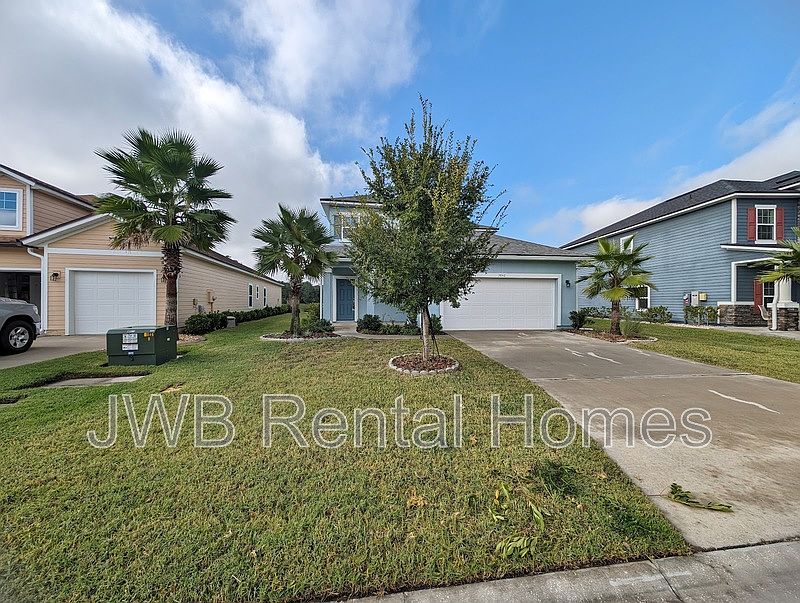 1st image of 3842 Hammock Bluff Dr