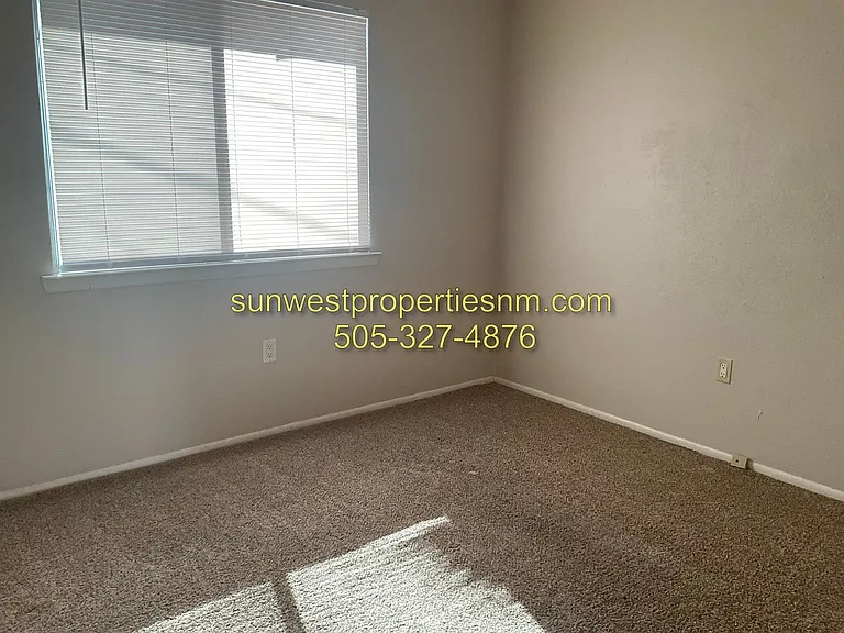 304 N Rio Grande Ave — Photo 9