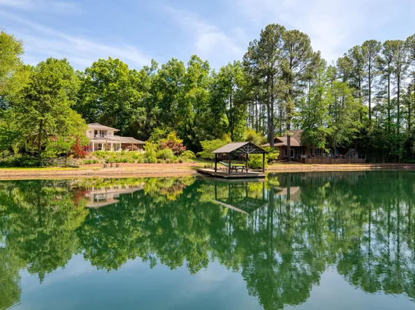 2927 Longpine Rd, Burlington, NC 27215
