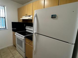 7220 NW 179th St APT 201, Hialeah, FL 33015