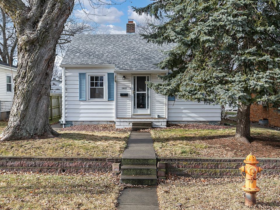 1st image of 1917 33rd St