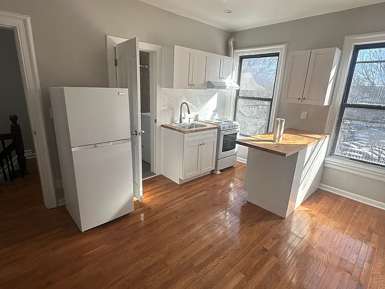 27 Wakeman Ave #3 — Photo 10