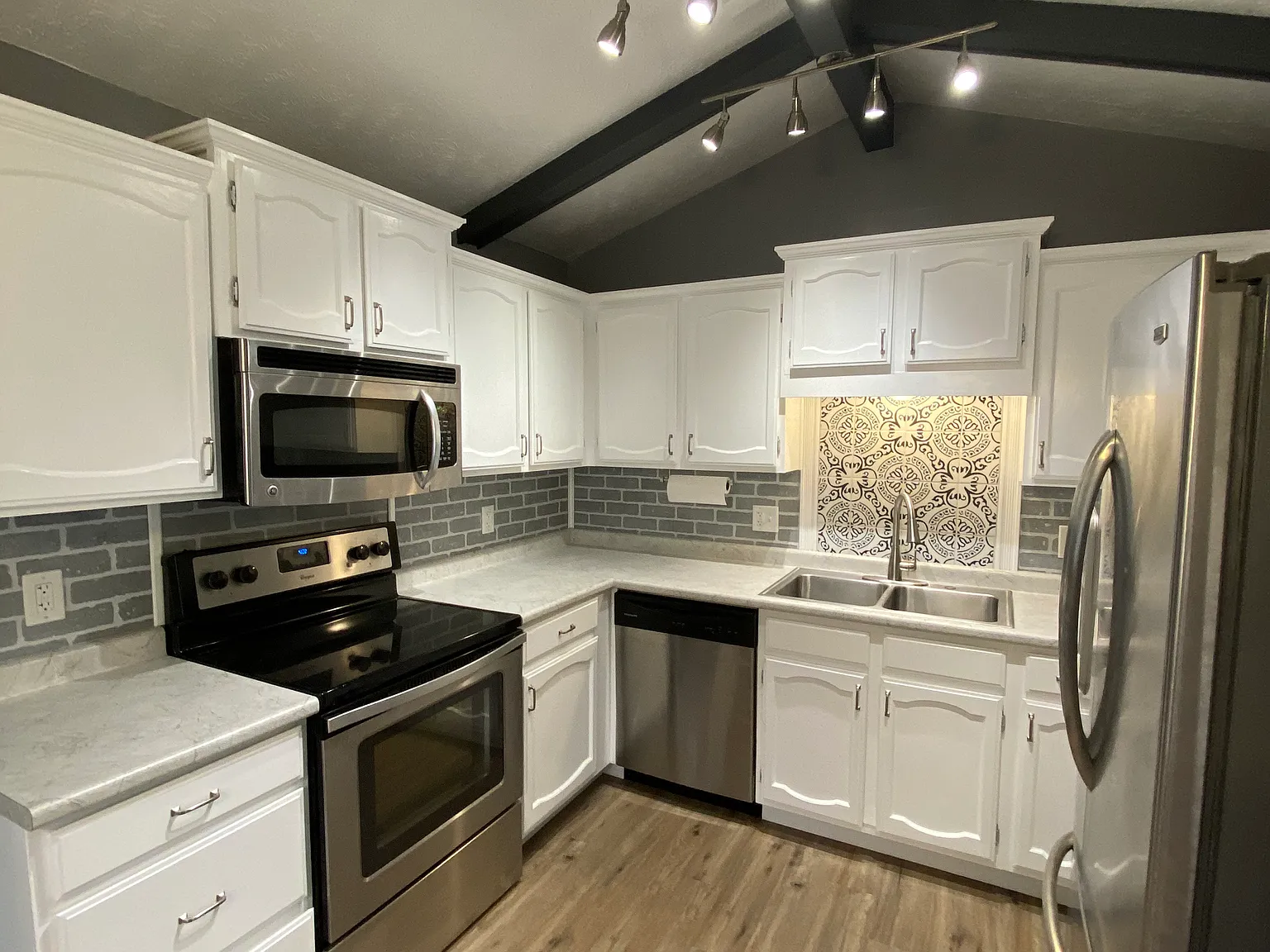 5634 Blackwell Dr — Photo 4