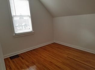 704 E Ludington Ave APT 3, Ludington, MI 49431
