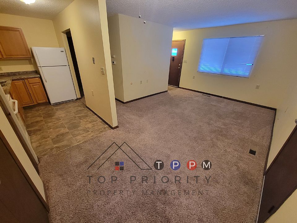 1st image of 102 8th Ave NW #12-D