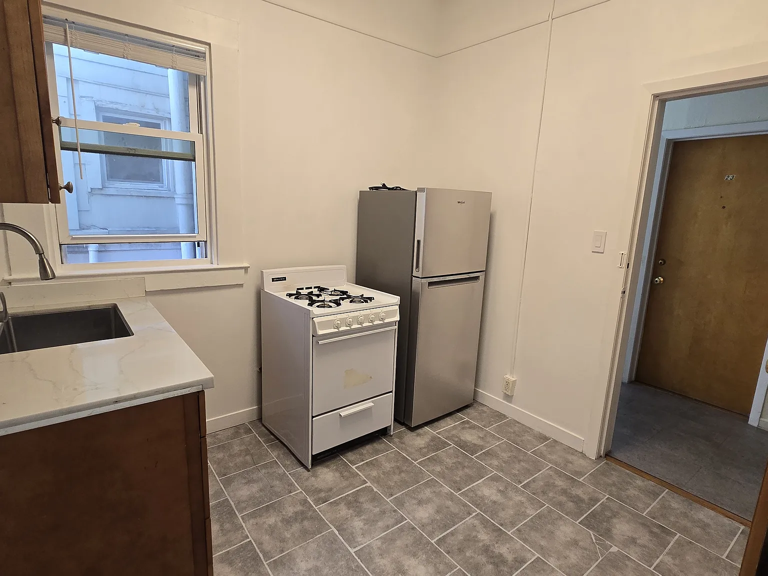 Studio, 1.0 bath, 275 sqft, $1,995 — Photo 1