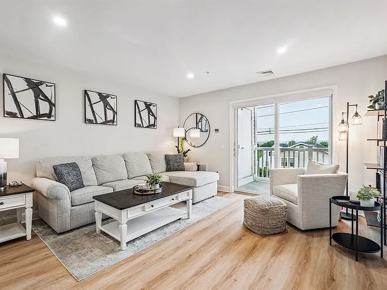360 Revere Beach Blvd #66 — Photo 6