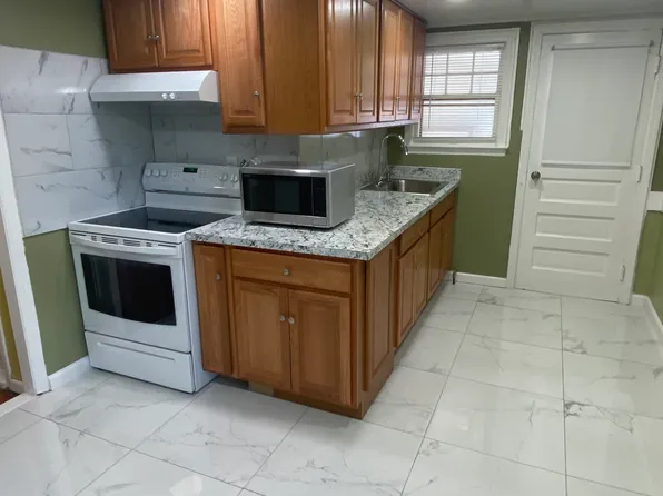 214 Columbia St #2, New Britain, CT 06052