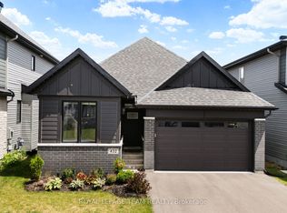 432 Gidran Cir, Ottawa, ON K2V 0P5