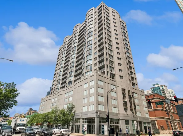 600 N Dearborn St APT 1509, Chicago, IL 60654
