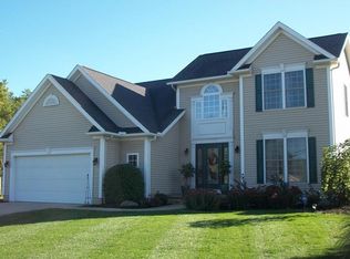 3460 Elgin Dr, Akron, OH 44333