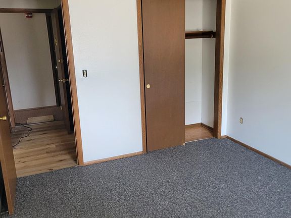 2nd image of 6914 W Lincoln Ave #1