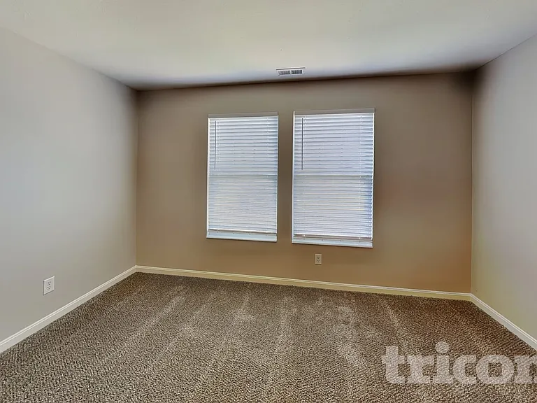 6077 W Jamison Dr — Photo 6