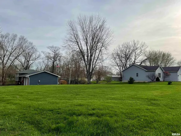 W Littlefield Dr, Mapleton, IL 61547