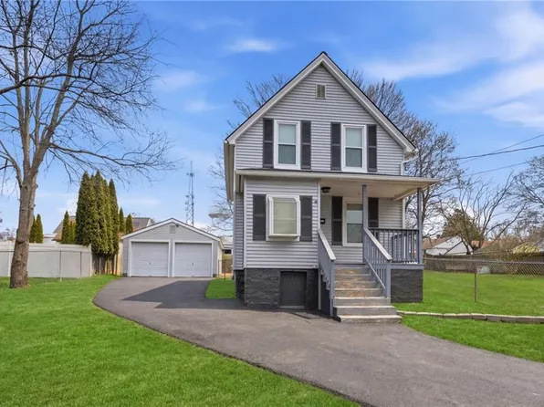 128 Cleveland St, Woonsocket, RI 02895