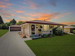 9627 W Rosedale Ave, West Allis, WI 53227