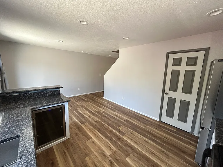 10116 Fairfax Ct — Photo 4