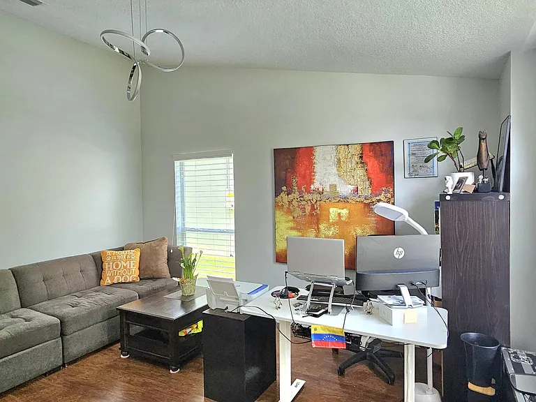 310 Woodleaf Dr — Photo 13