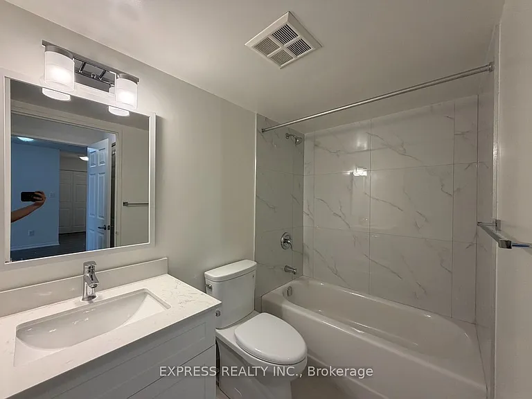 18 Hillcrest Ave #309 — Photo 8