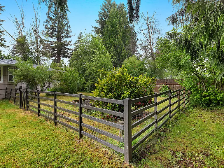 1418 Lebanon St SE — Photo 36