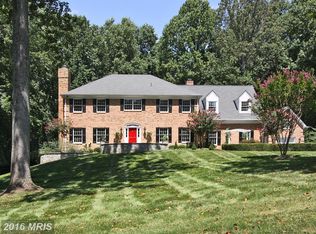 10604 Allenwood Ln, Great Falls, VA 22066