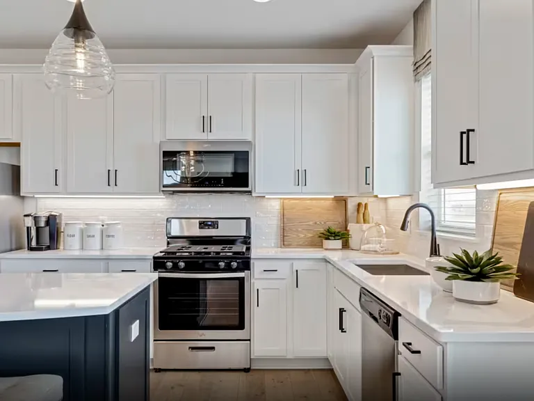9060 Meadows Dr — Photo 3