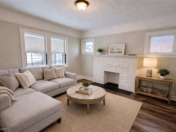 2nd image of 907 Rondel Rd