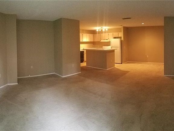 5th image of 9481 Highland Oak Dr Unit 1608