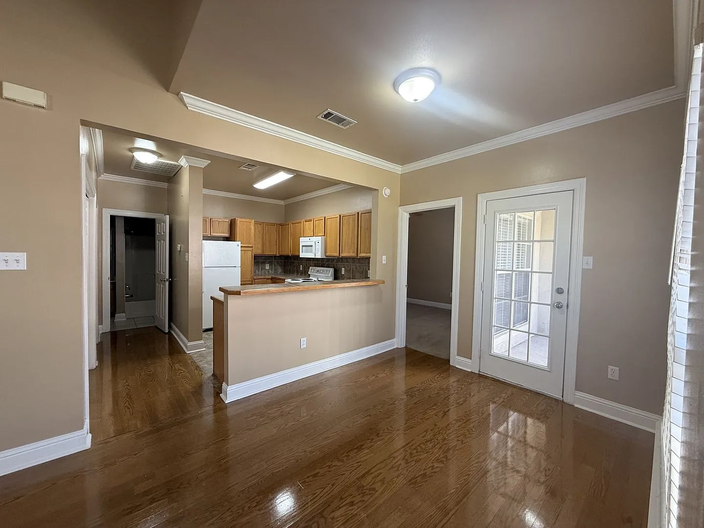 2 bedroom/2 bath condo — Photo 1