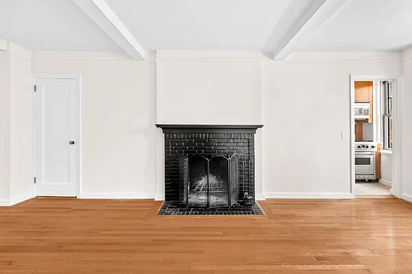 Rented by Keller Williams NYC | media 7