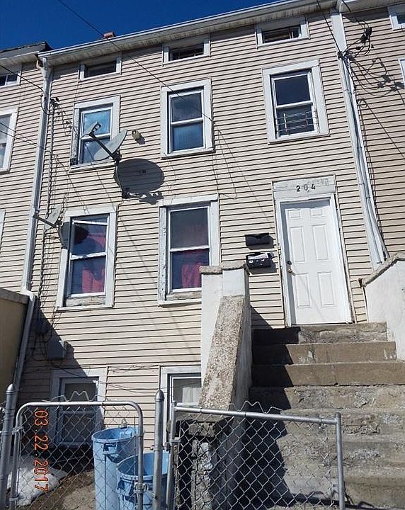 1st image of 204 Ann St