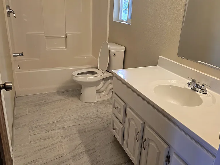 16-2052 Jewel Dr — Photo 6